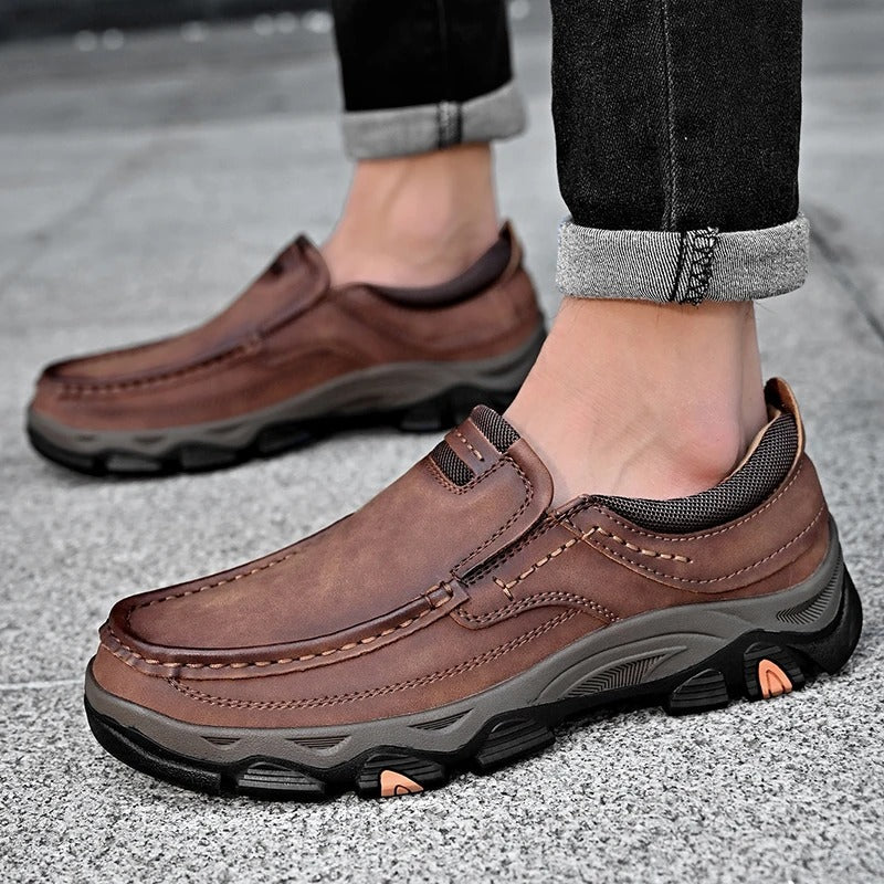 Elegantes zapatos de piel sin cordones