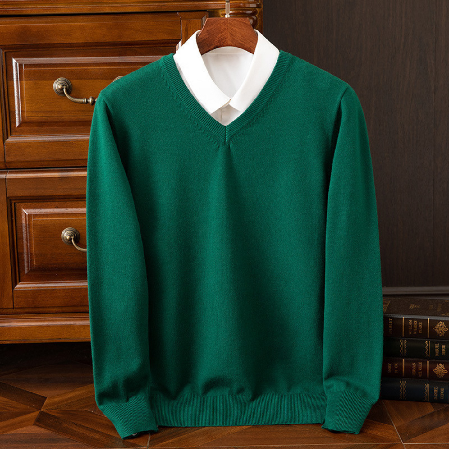 Jersey elegante con cuello en V