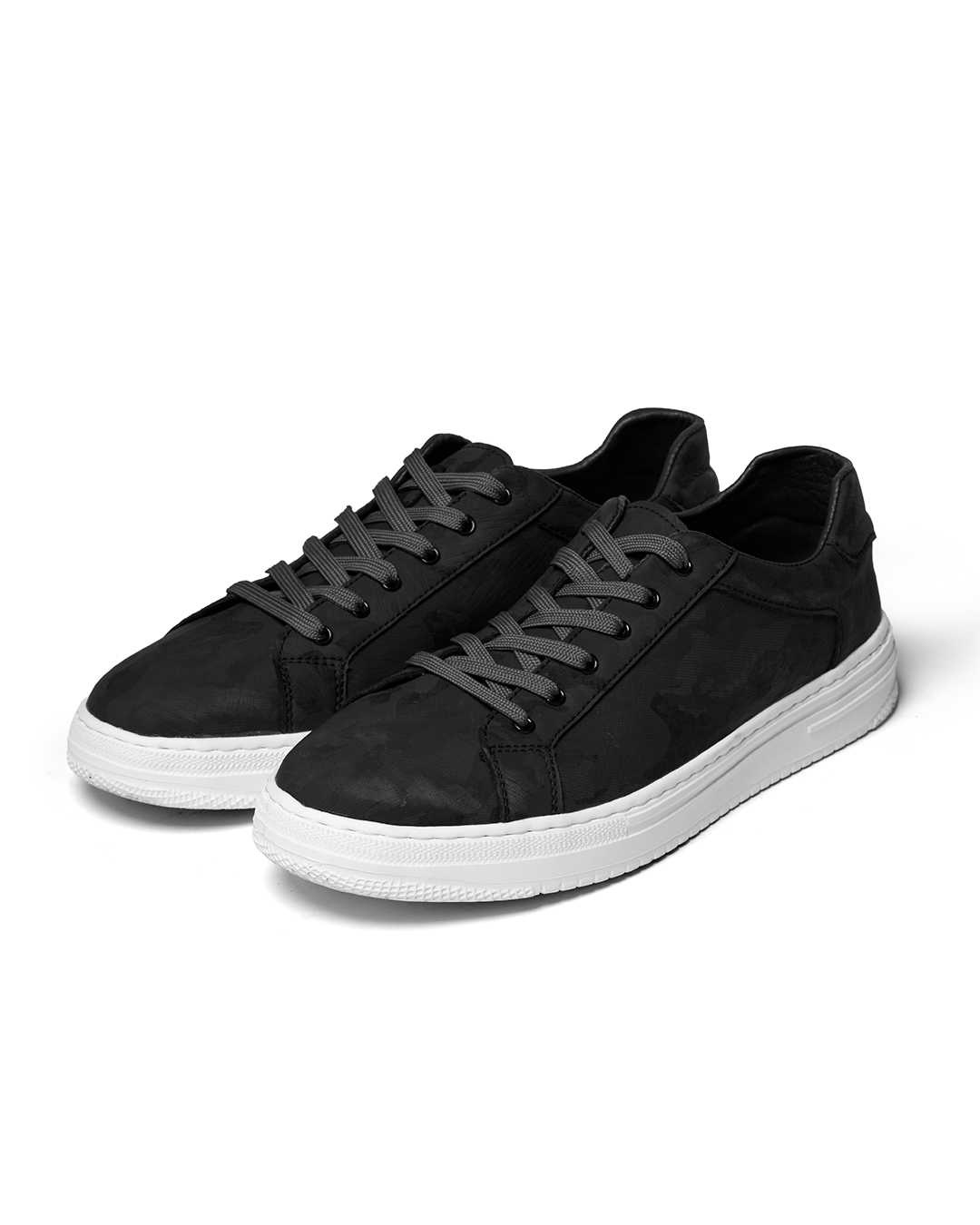 Elegantes zapatos de piel