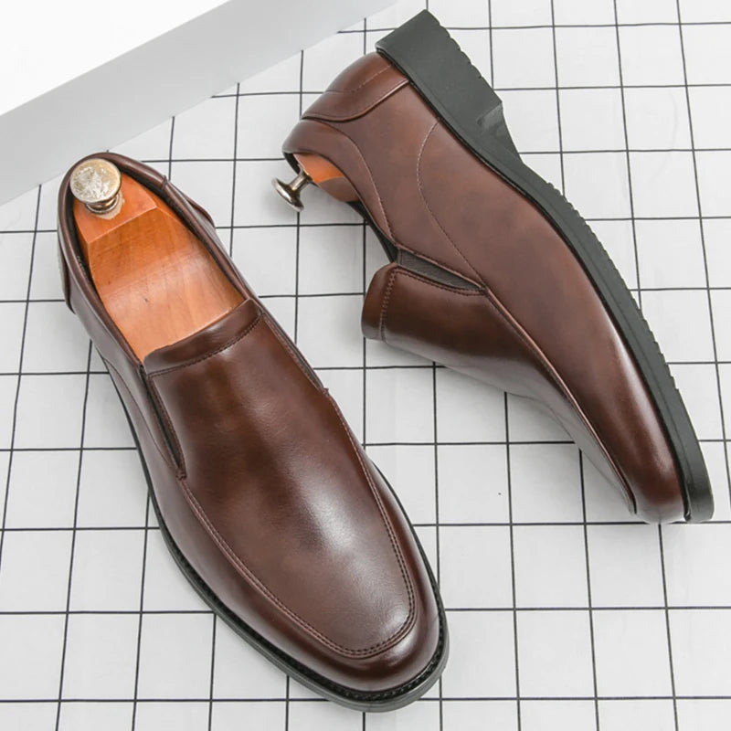 Mocasines elegantes de piel sin cordones