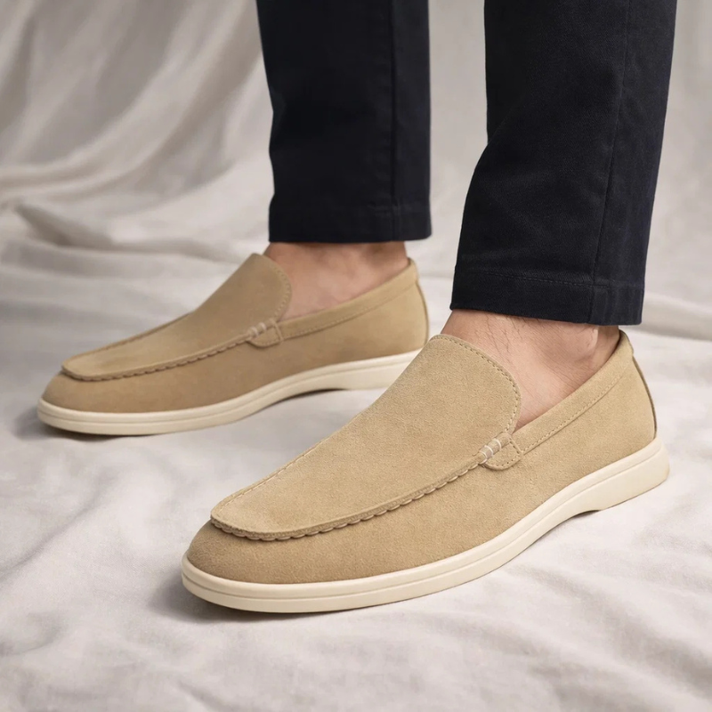 Elegantes mocasines de ante