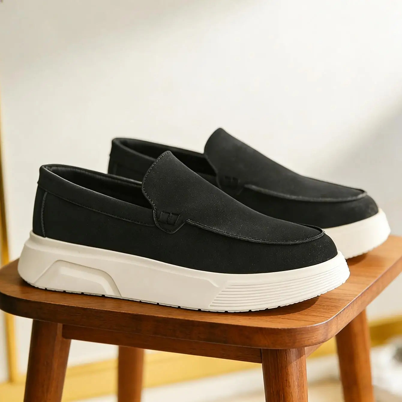 Elegantes mocasines para hombre
