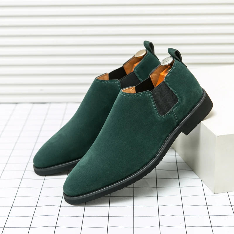 Elegantes zapatos británicos de ante
