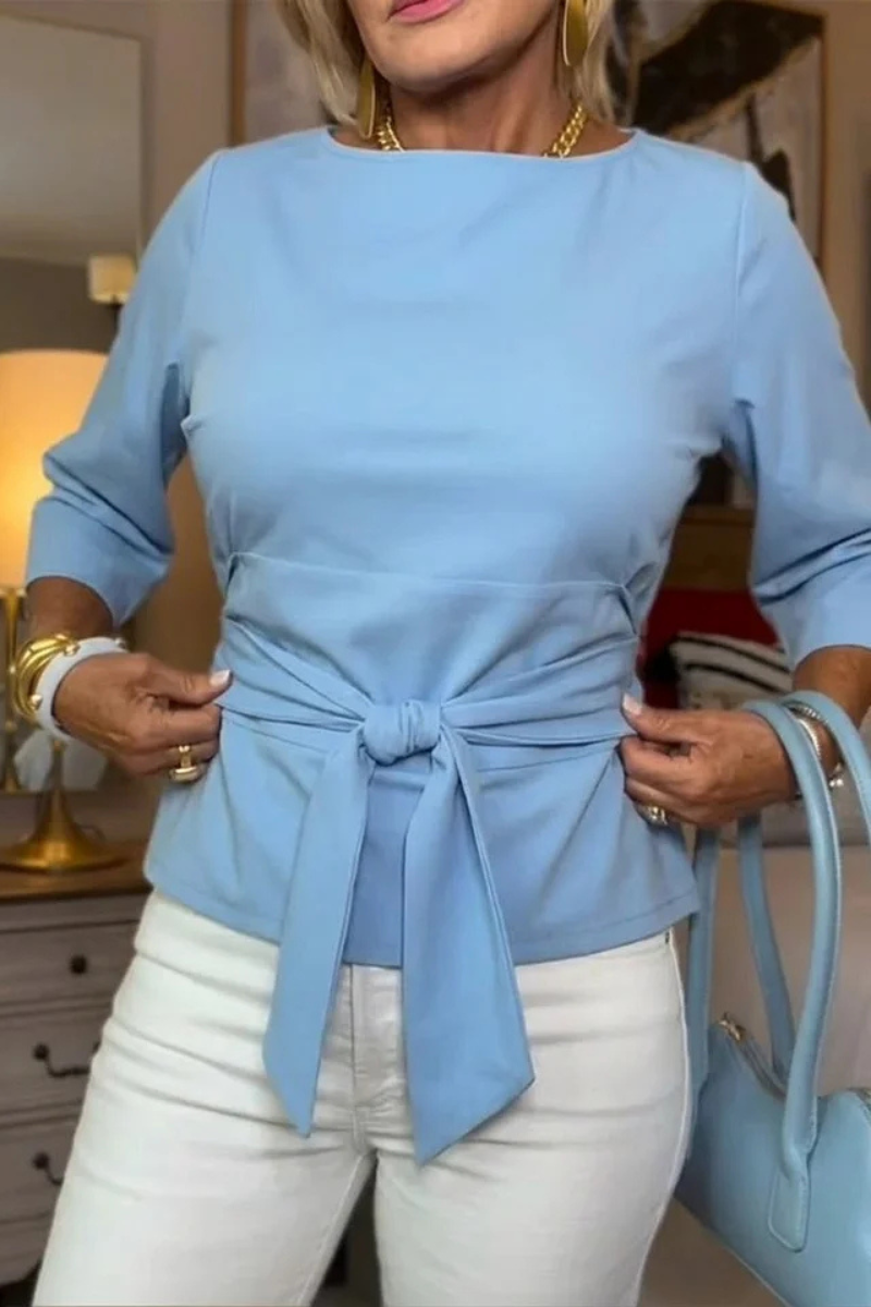Top elegante con lazo en la cintura