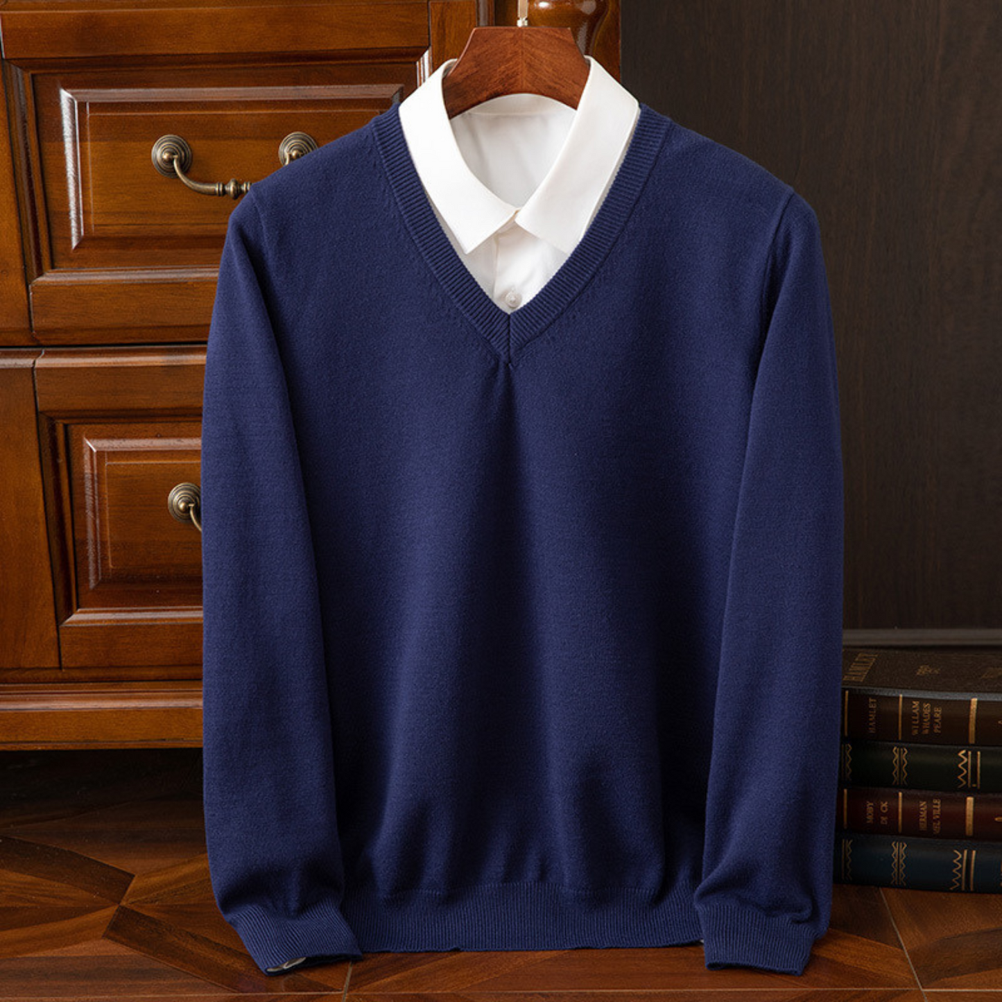 Jersey elegante con cuello en V