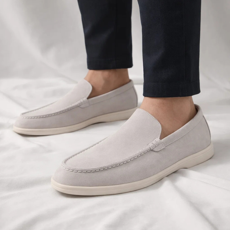 Elegantes mocasines de ante