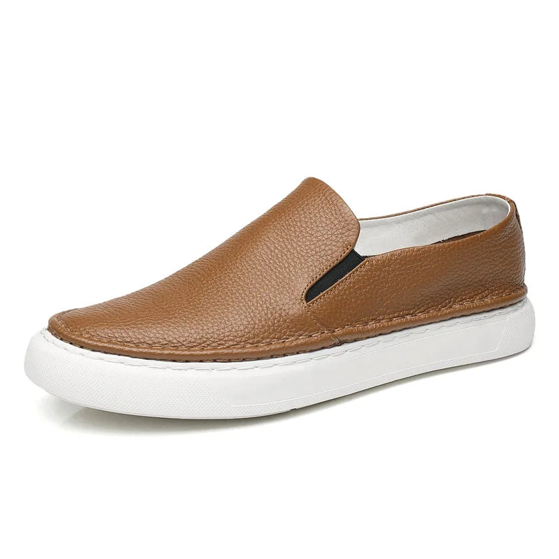 Elegantes zapatos de piel sin cordones