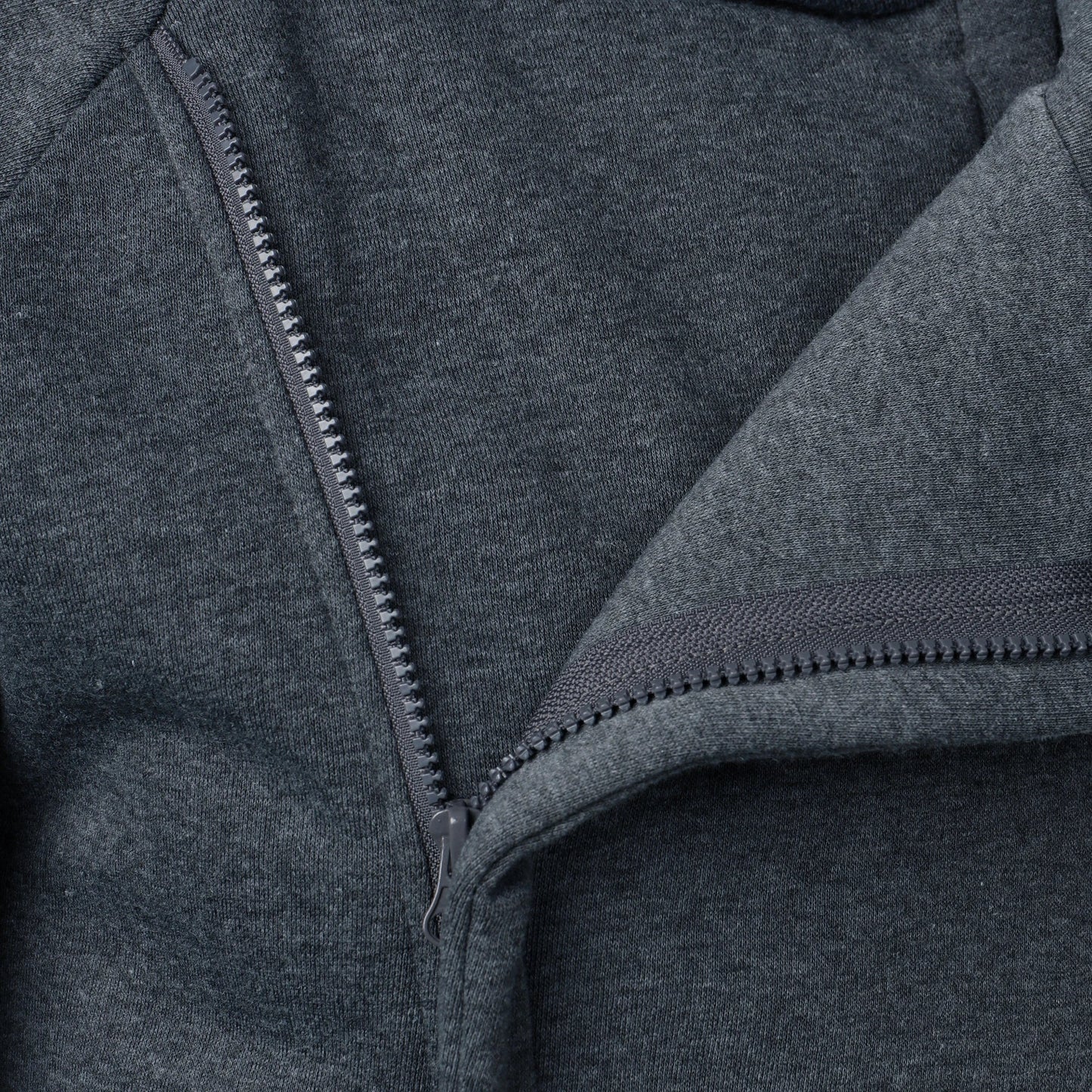 Elegante sudadera con cremallera