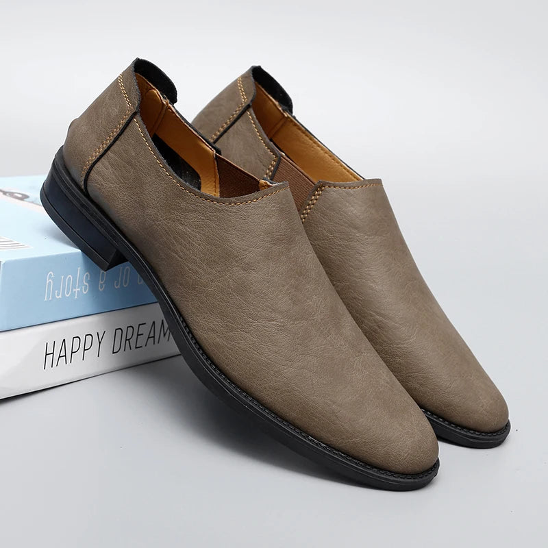 Zapatos de conducir elegantes y ligeros