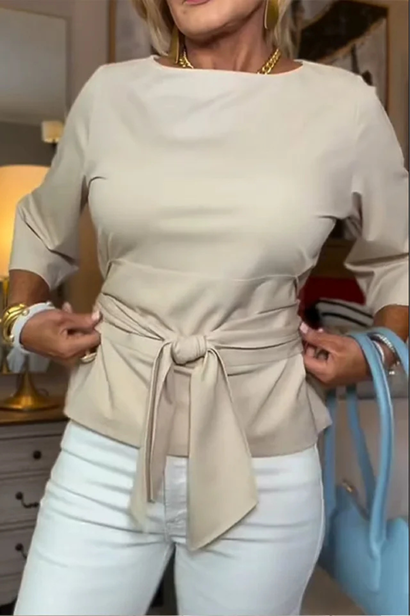 Top elegante con lazo en la cintura