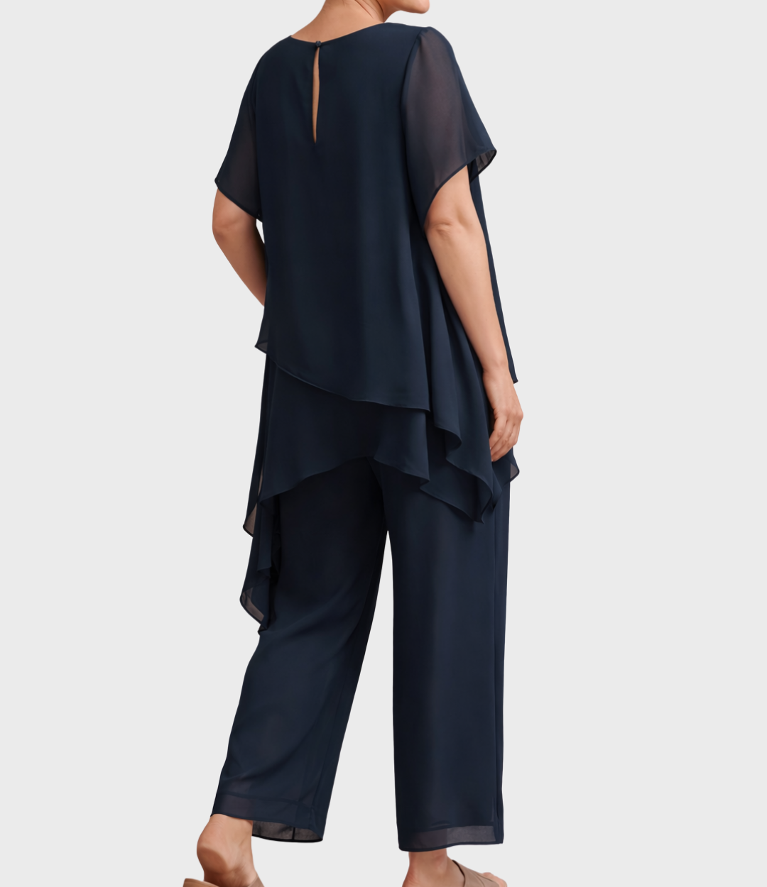 Conjunto elegante y fluido