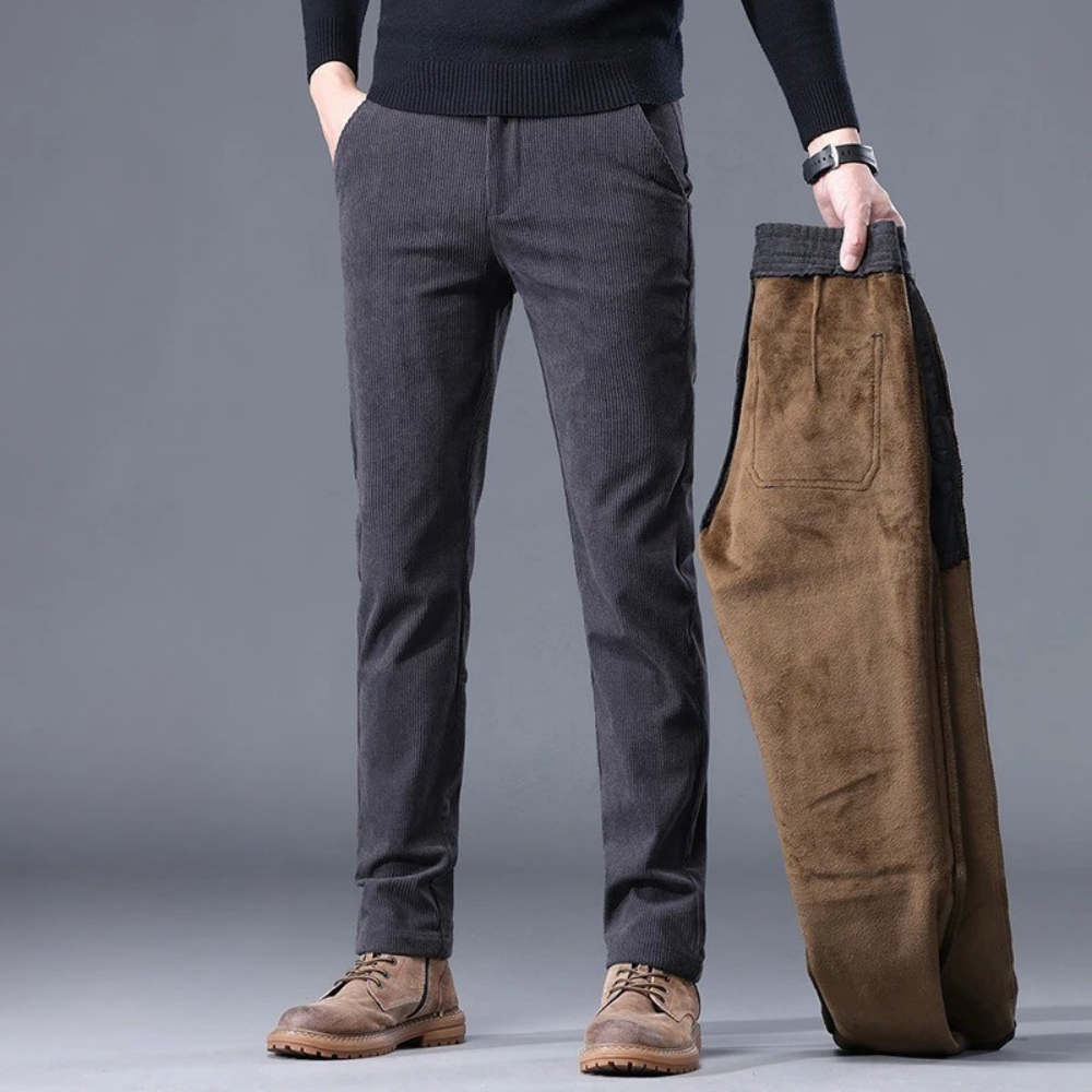 Elegantes pantalones de pana