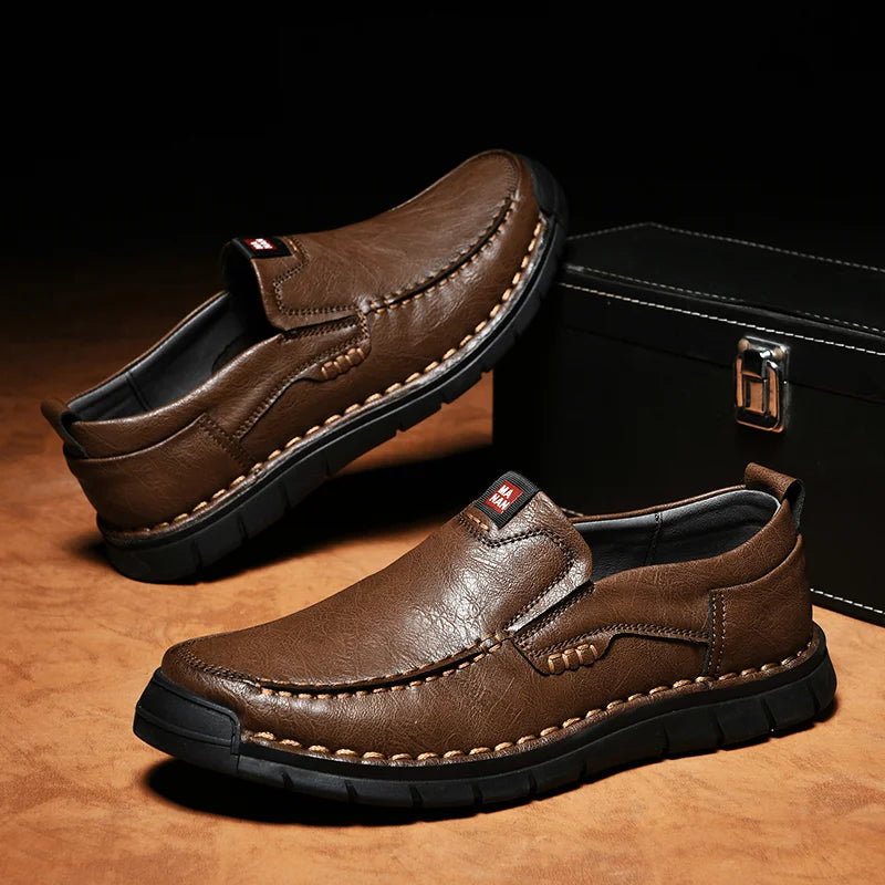 Elegantes zapatos de piel sin cordones