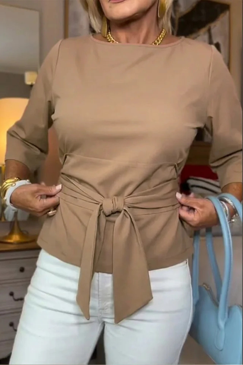 Top elegante con lazo en la cintura