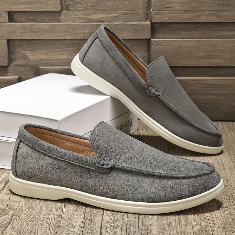 Elegantes mocasines de piel