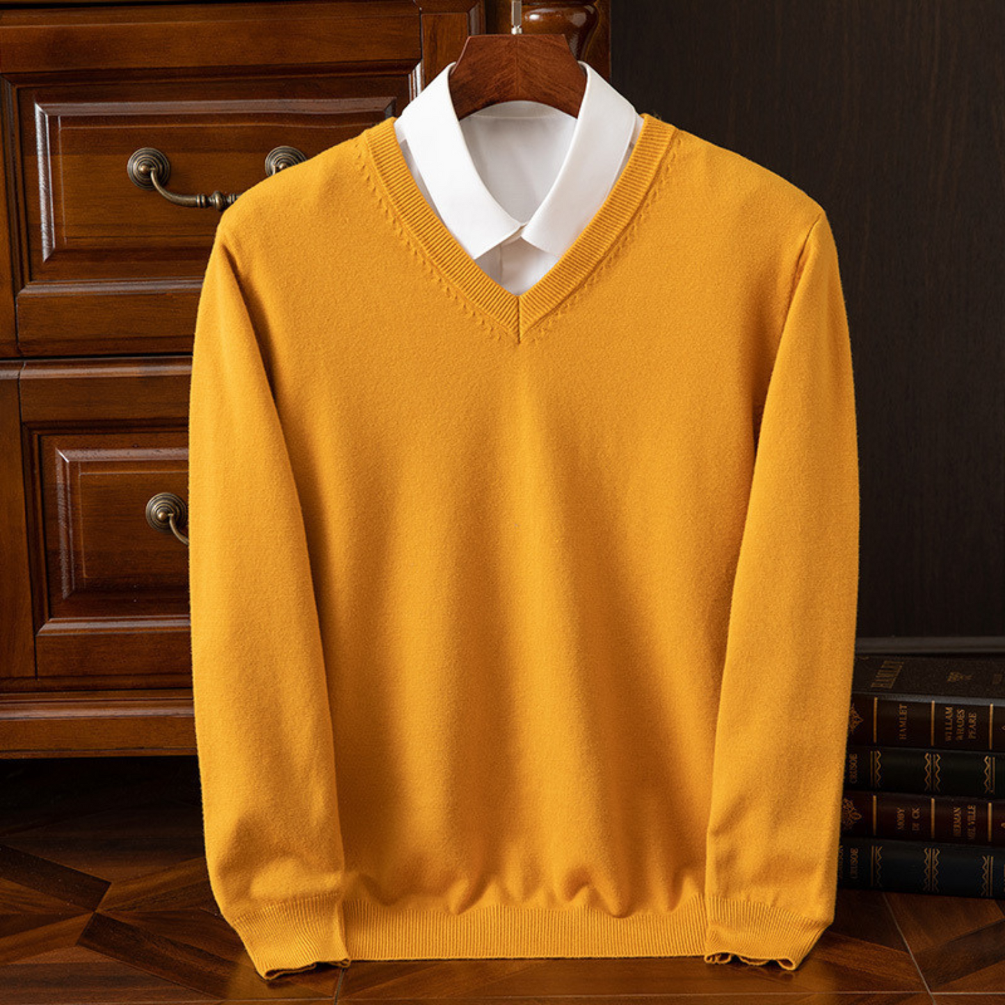 Jersey elegante con cuello en V