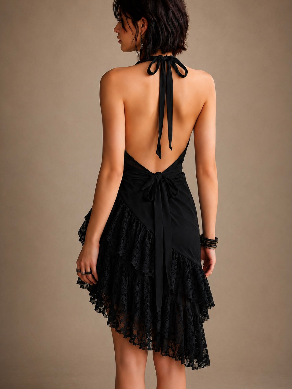 Vestido mini halter de encaje