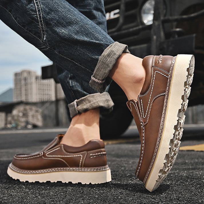 Elegantes zapatos de piel sin cordones