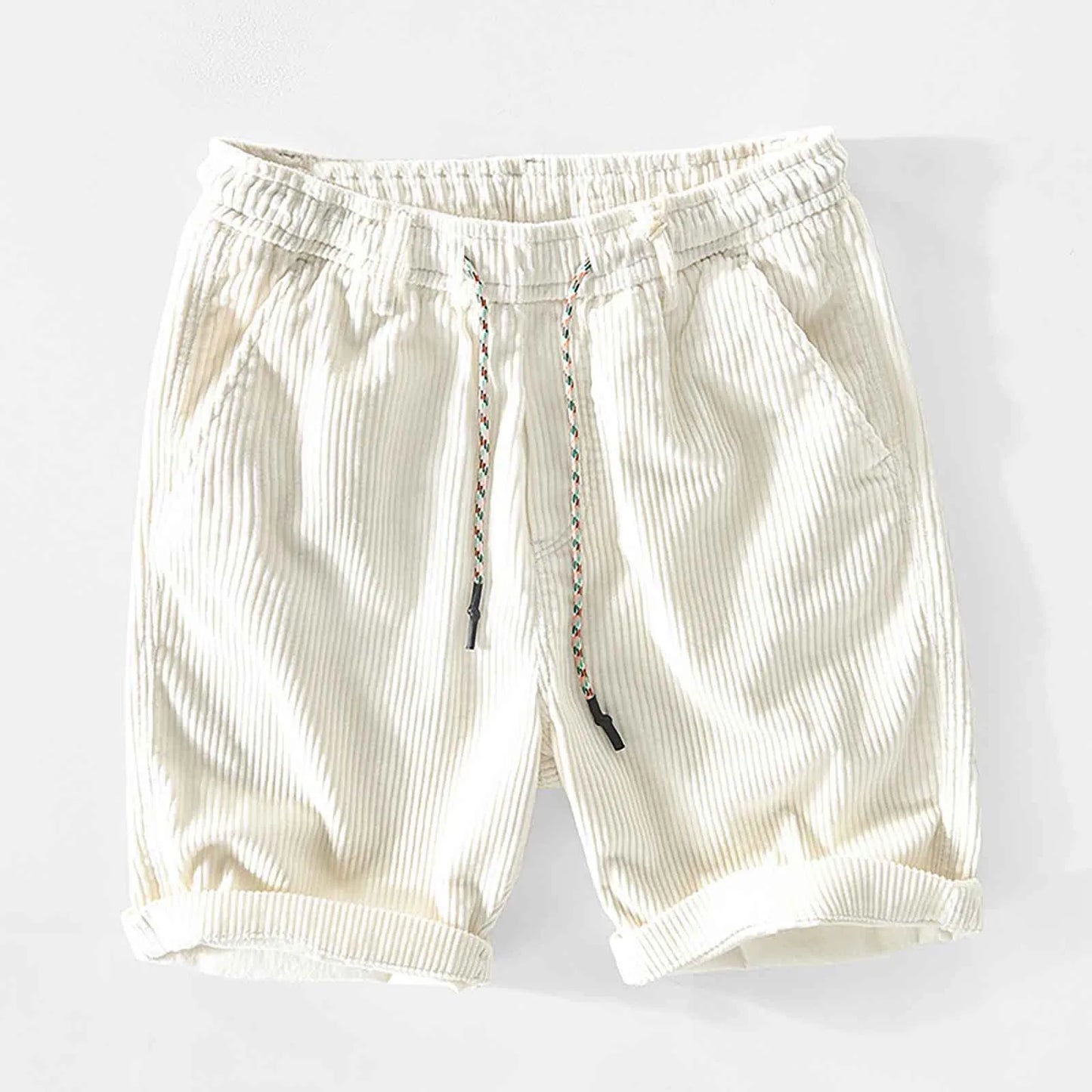 Elegantes pantalones cortos de pana
