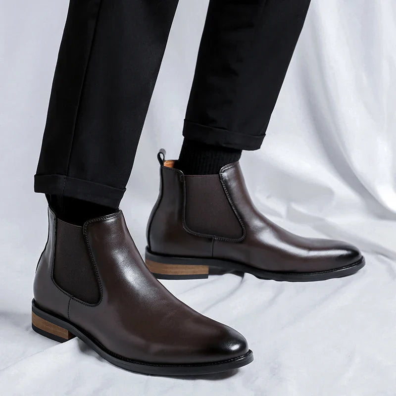 Botas Chelsea de estilo británico