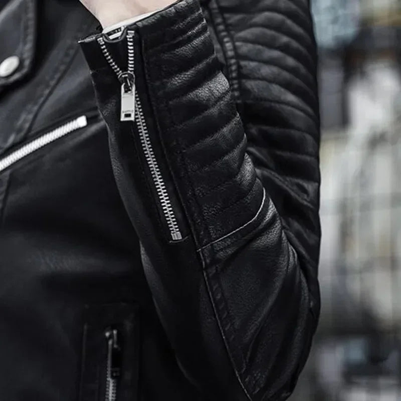 Elegante chaqueta de piel con cremallera