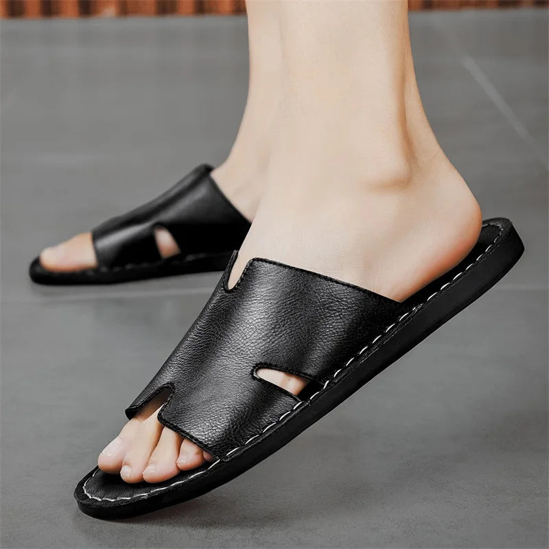 Elegantes sandalias de piel