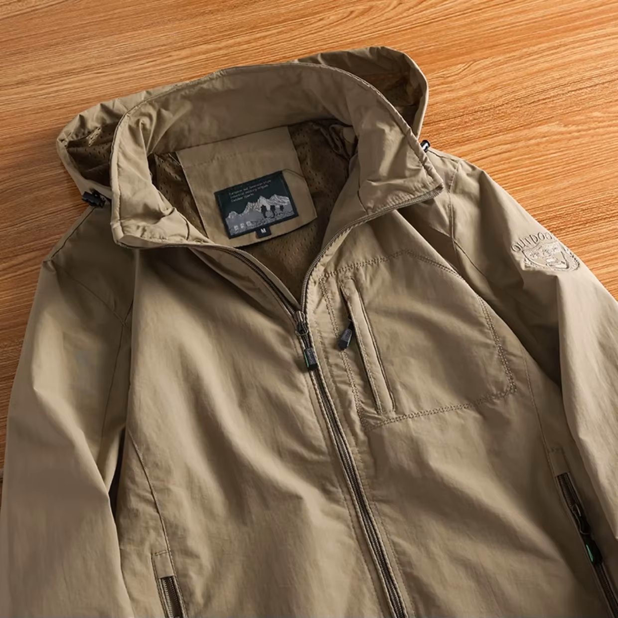 Elegante chaqueta ligera para hombre