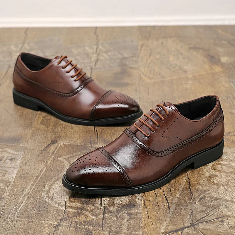 Zapatos Oxford de cuero elegantes