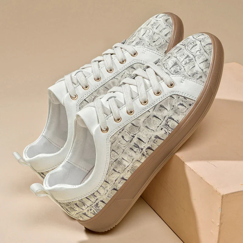 Zapatos elegantes de cuero genuino