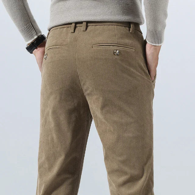 Pantalones informales de pana