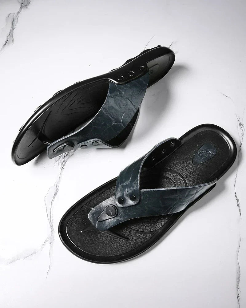 Elegantes sandalias de piel