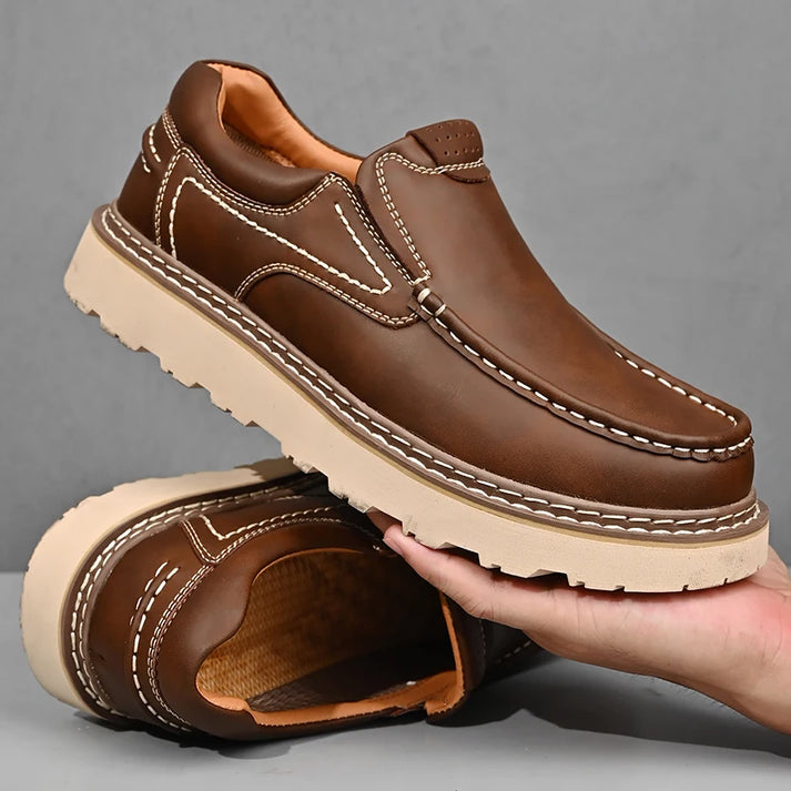 Elegantes zapatos de piel sin cordones
