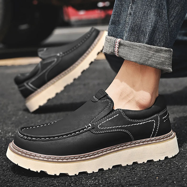 Elegantes zapatos de piel sin cordones