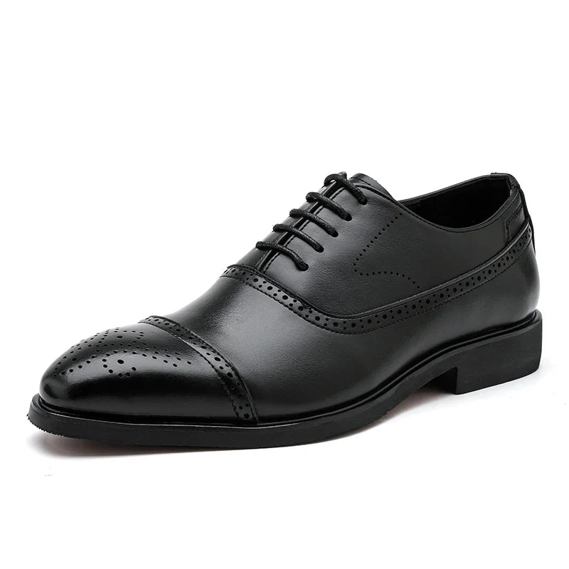 Zapatos Oxford de cuero elegantes