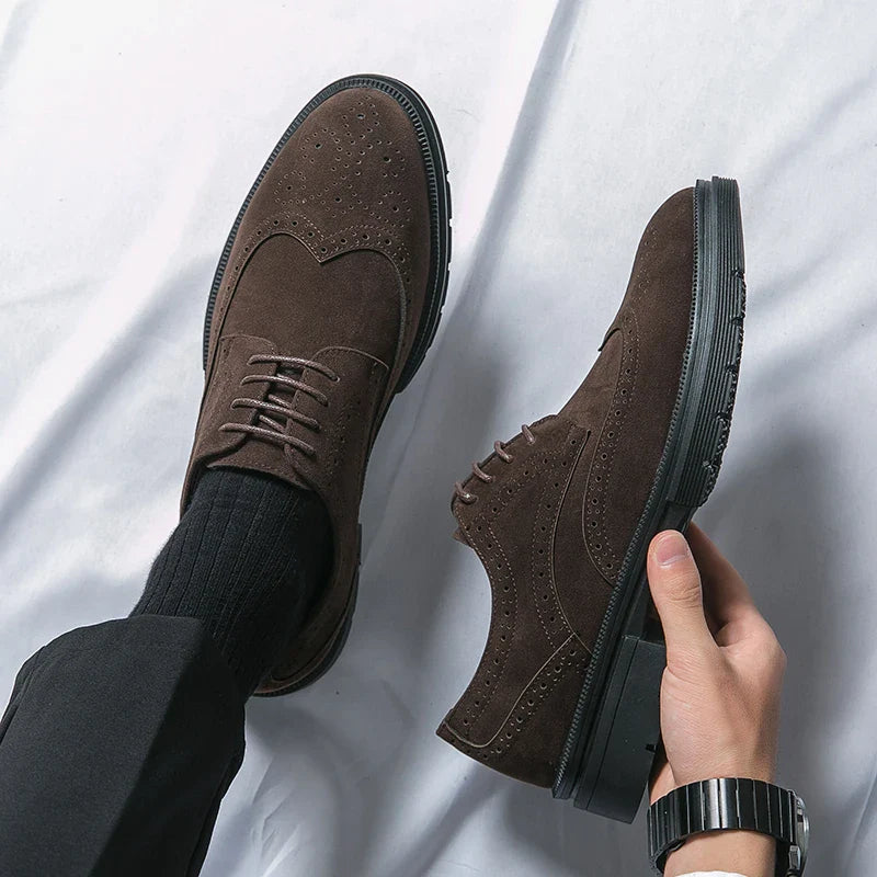 Zapatos de negocios de gamuza