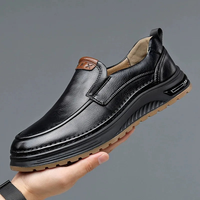 Zapatos elegantes de cuero para caminar