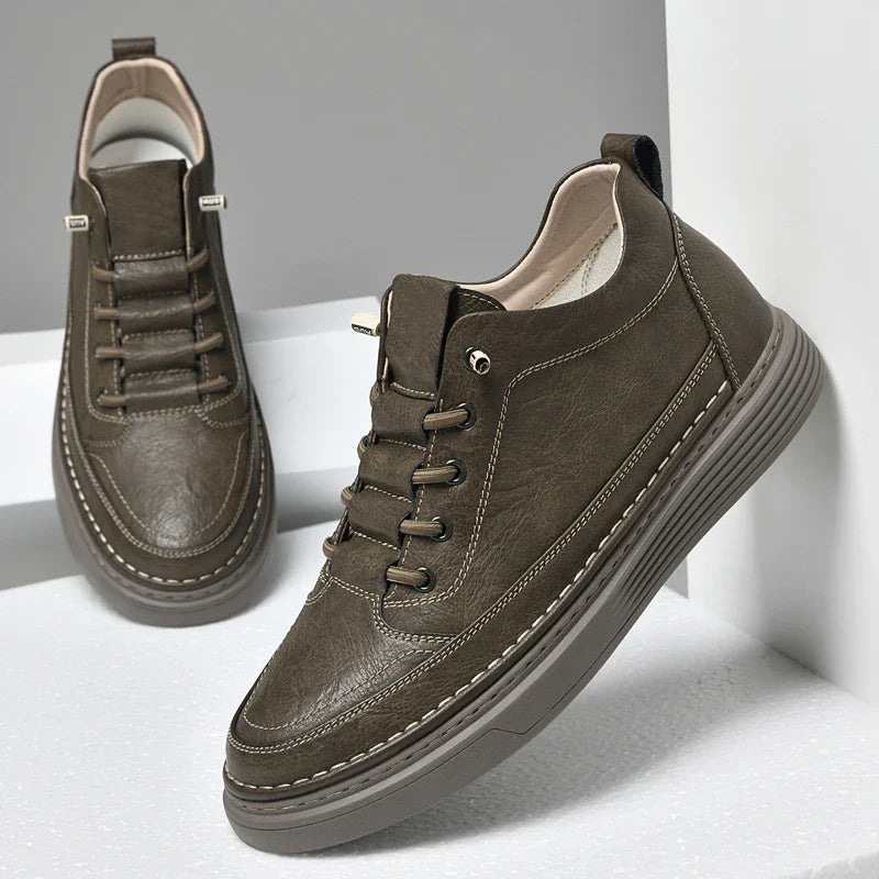 Zapatos Oxford elegantes de cuero alto