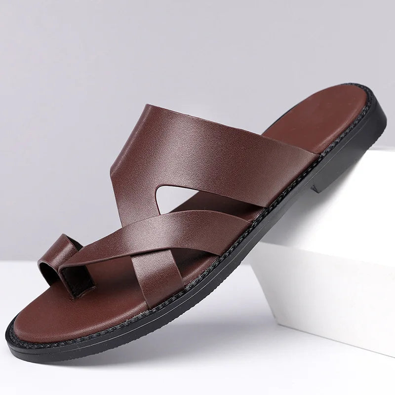 Zapatillas de cuero elegantes