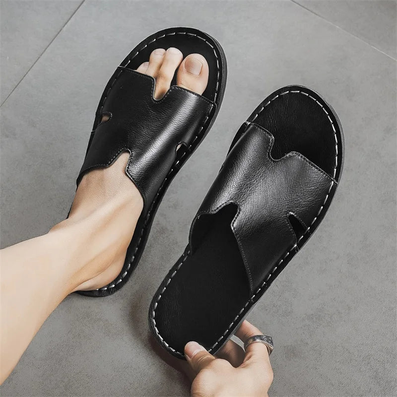 Elegantes sandalias de piel