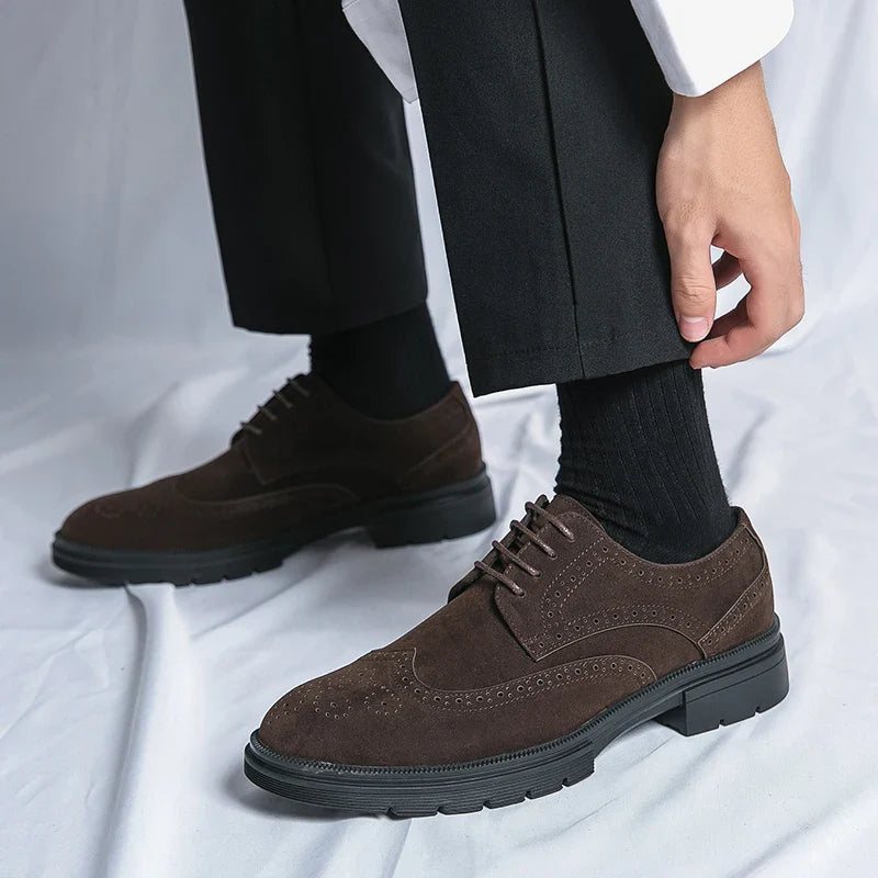 Zapatos de negocios de gamuza