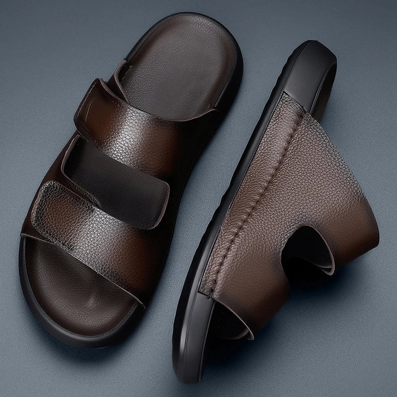 Elegantes sandalias de piel