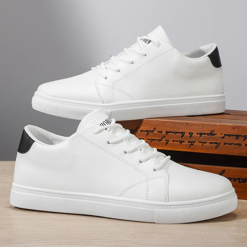Elegantes zapatillas de piel