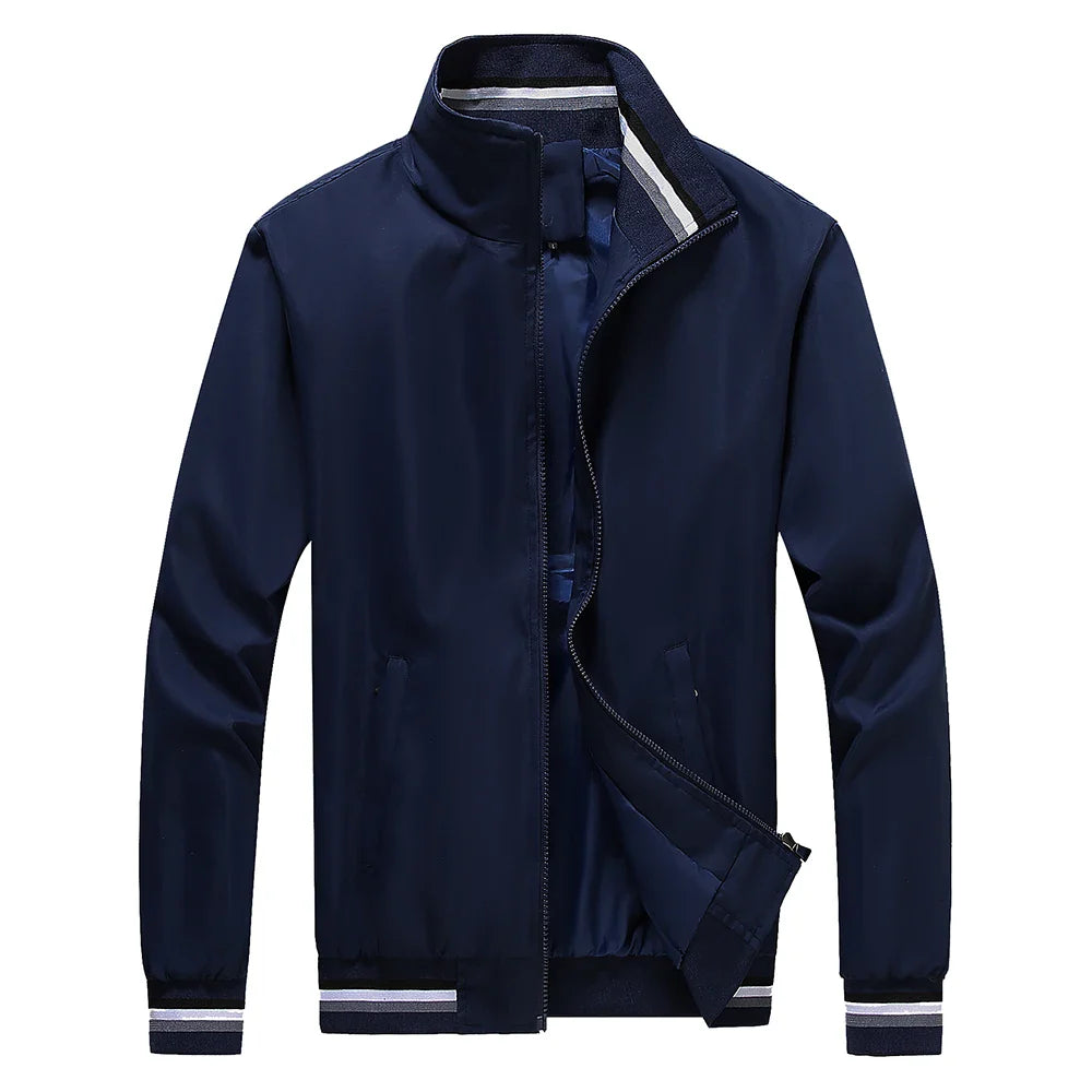 Elegante cazadora bomber