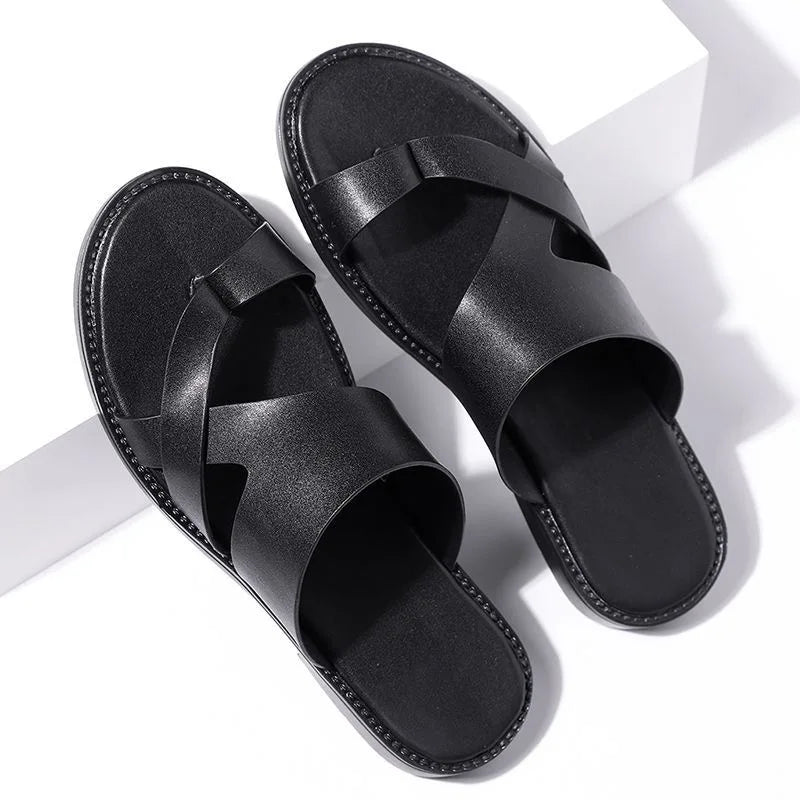 Elegantes sandalias de cuero con tiras cruzadas