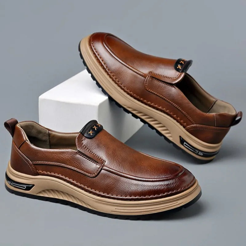 Zapatos elegantes de cuero para caminar