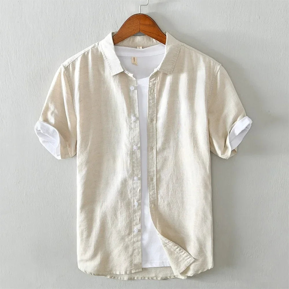 Elegante camisa de verano de lino