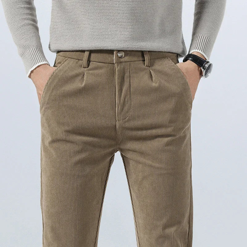 Pantalones informales de pana