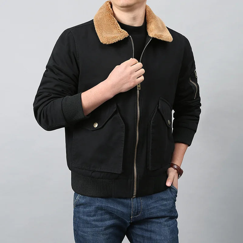 Elegante cazadora bomber