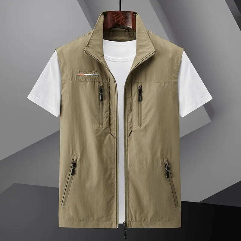 Chaqueta impermeable multibolsillos