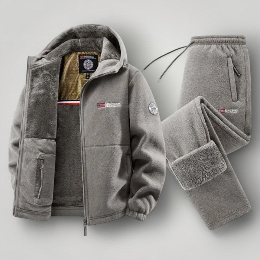 Elegante conjunto de felpa
